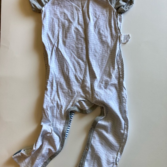 Burst Bees Baby one piece - Picture 6 of 7